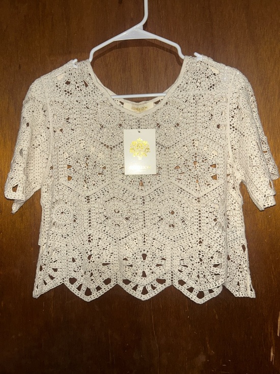 Rebellion Again Tops - Crochet Short Sleeve Blouse in Cream by Mystree